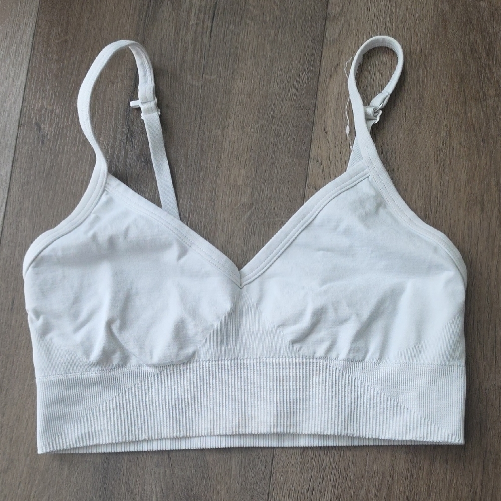 Lululemon Ebb to Street Bra